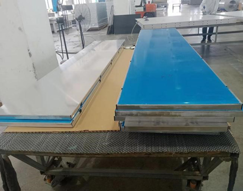 电梯用铝蜂窝板